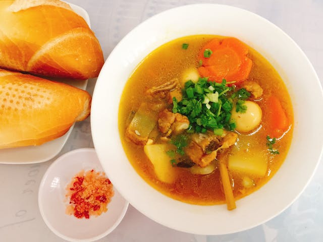 Trax9loria background